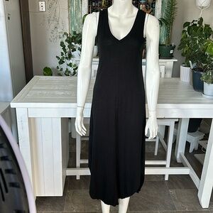 Gap, long T-shirt, dress V-neck XS black in excellent condition
